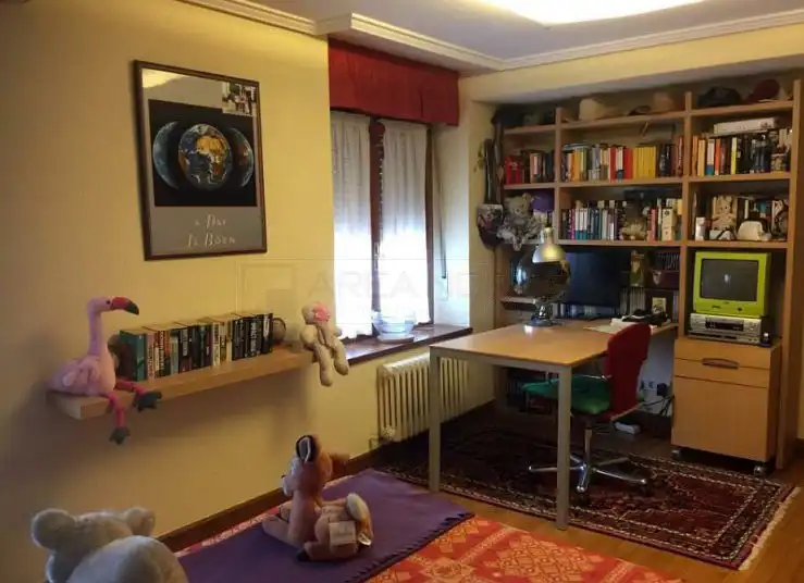 Living room of Detached homes for sale in Vitoria - Gasteiz  with Heating, Private garden and Parquet flooring