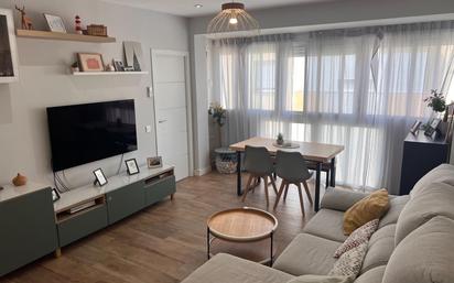 Living room of Flat for sale in  Cádiz Capital  with Air Conditioner and Heating
