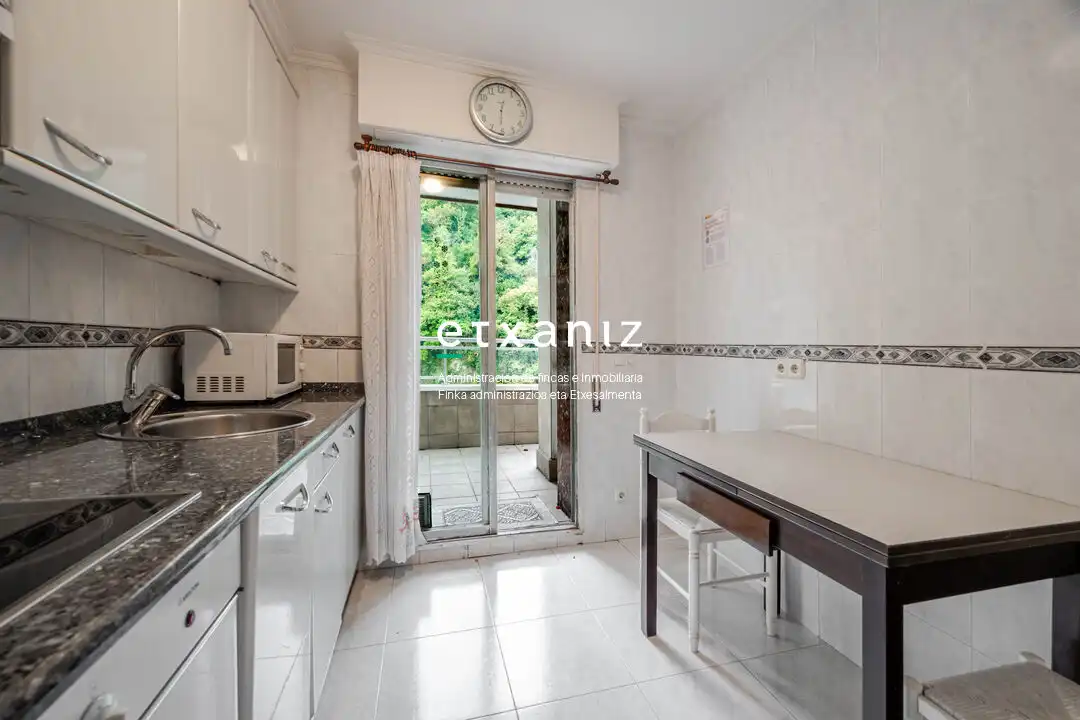 Piso con ascensor en venta en Catalina de Erauso Kalea, imagen 12