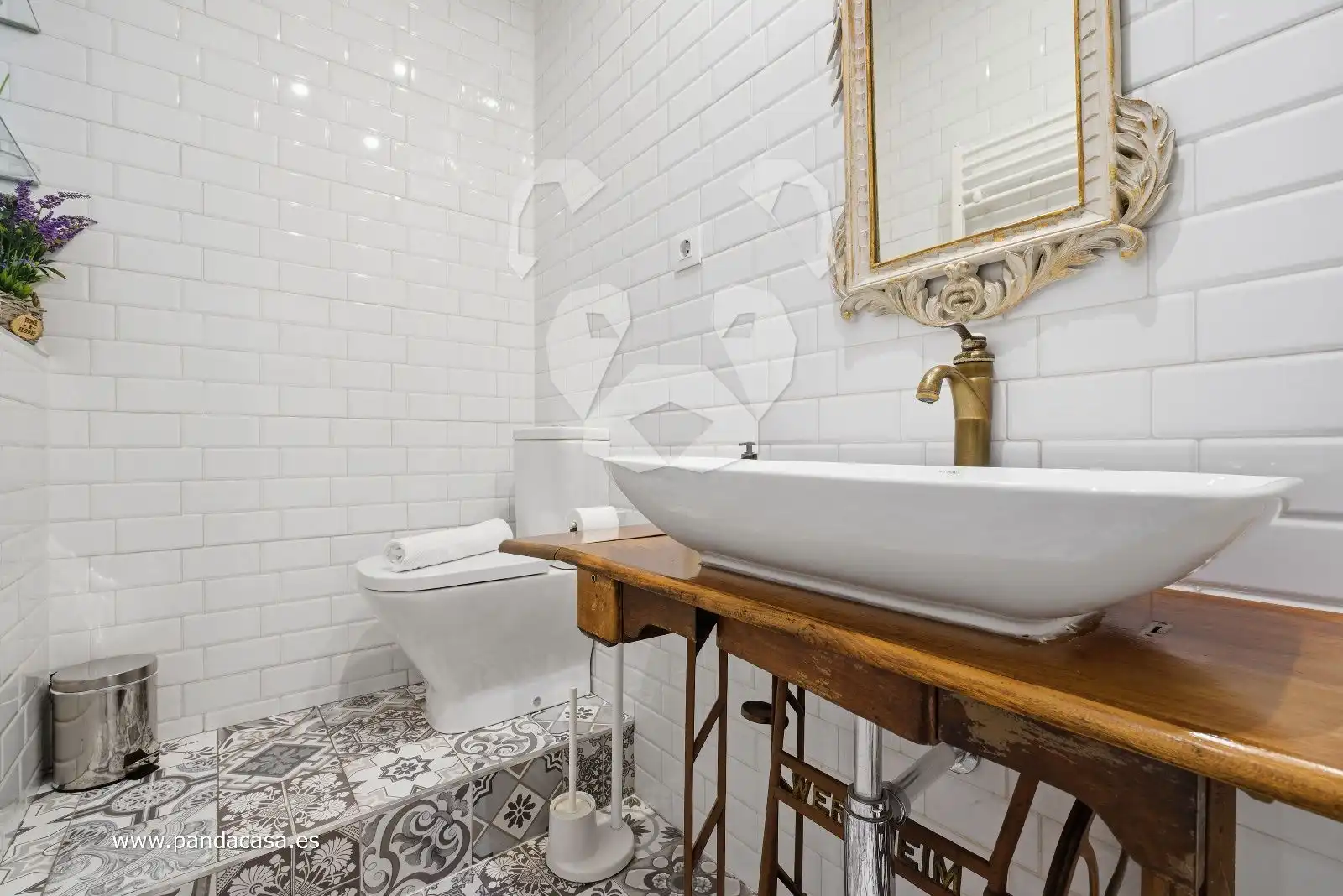 Badezimmer von Wohnung zum Verkauf in Madrid mit Klimaanlage, Heizung und Parkett