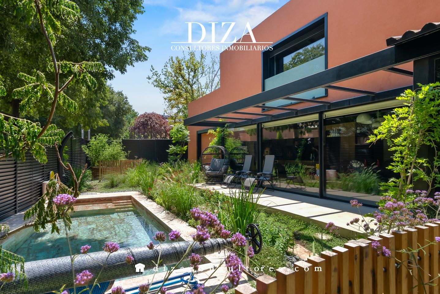 Jardí de Casa o xalet en venda en  Madrid Capital amb Aire condicionat, Calefacció i Jardí privat