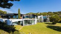 Vista exterior de Casa o xalet en venda en Sant Andreu de Llavaneres amb Aire condicionat, Terrassa i Piscina