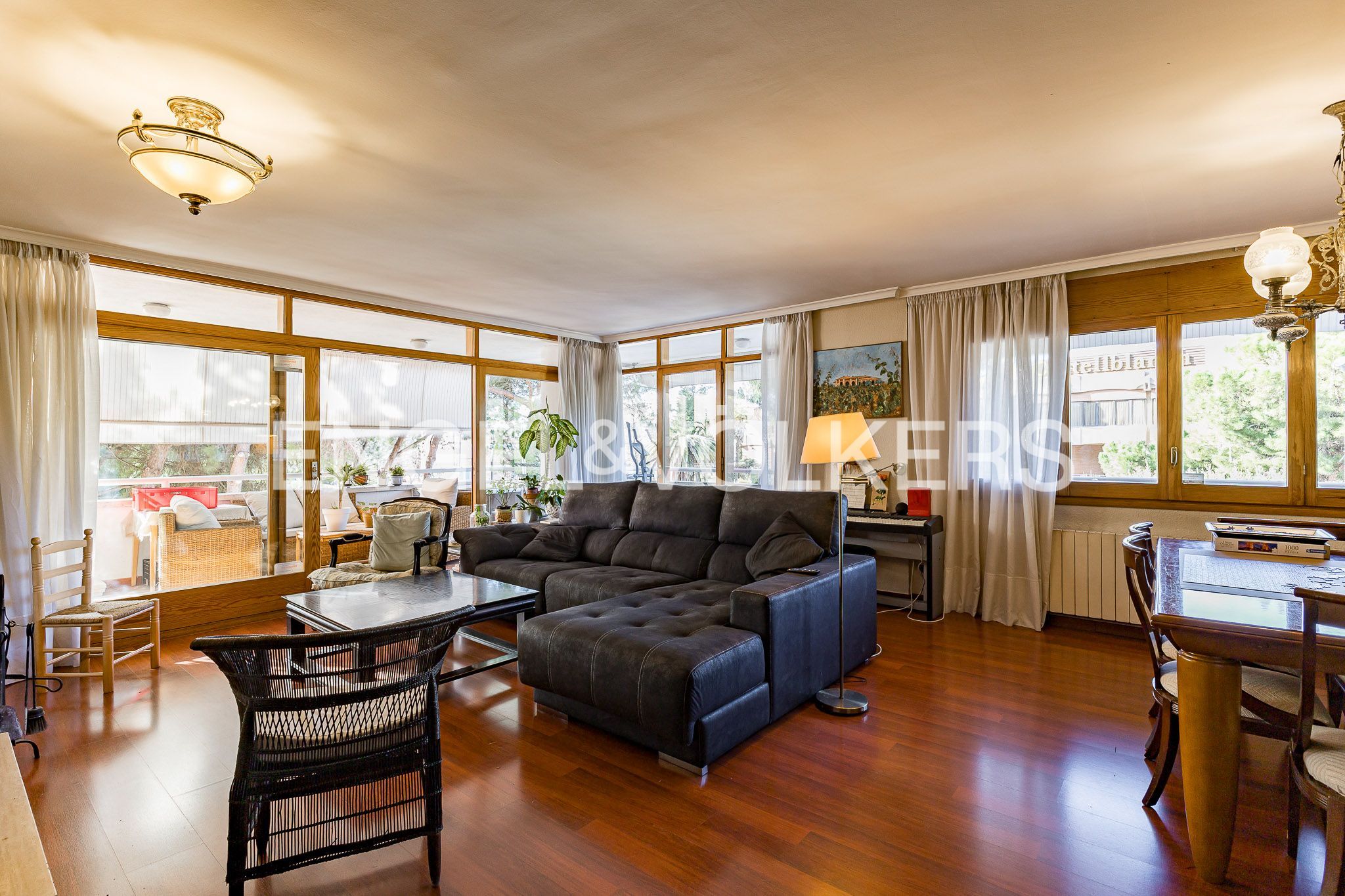 Living room of Flat for sale in Sant Sadurní d'Anoia  with Air Conditioner, Heating and Parquet flooring