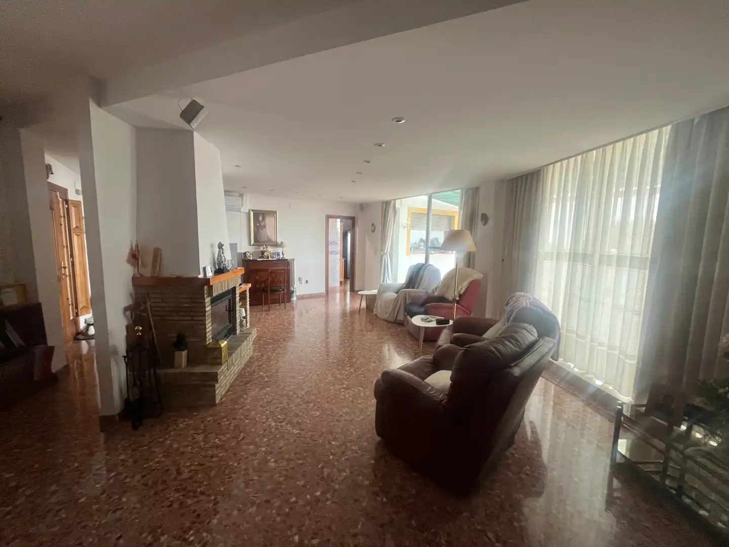 Sala de estar de Casa o chalet en venta en Chiva con Aire acondicionado, Jardín privado y Terraza