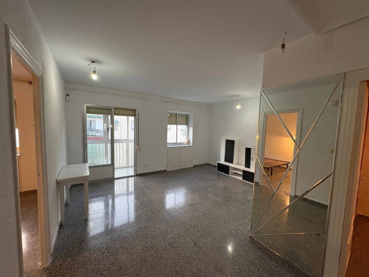 Sala d'estar de Pis en venda en Alicante / Alacant amb Balcó