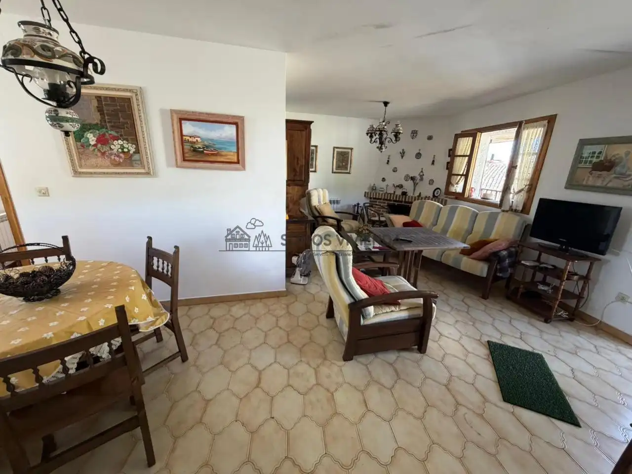 Sala de estar de Casa o chalet en venta en Nogueira de Ramuín con Calefacción, Trastero y Amueblado