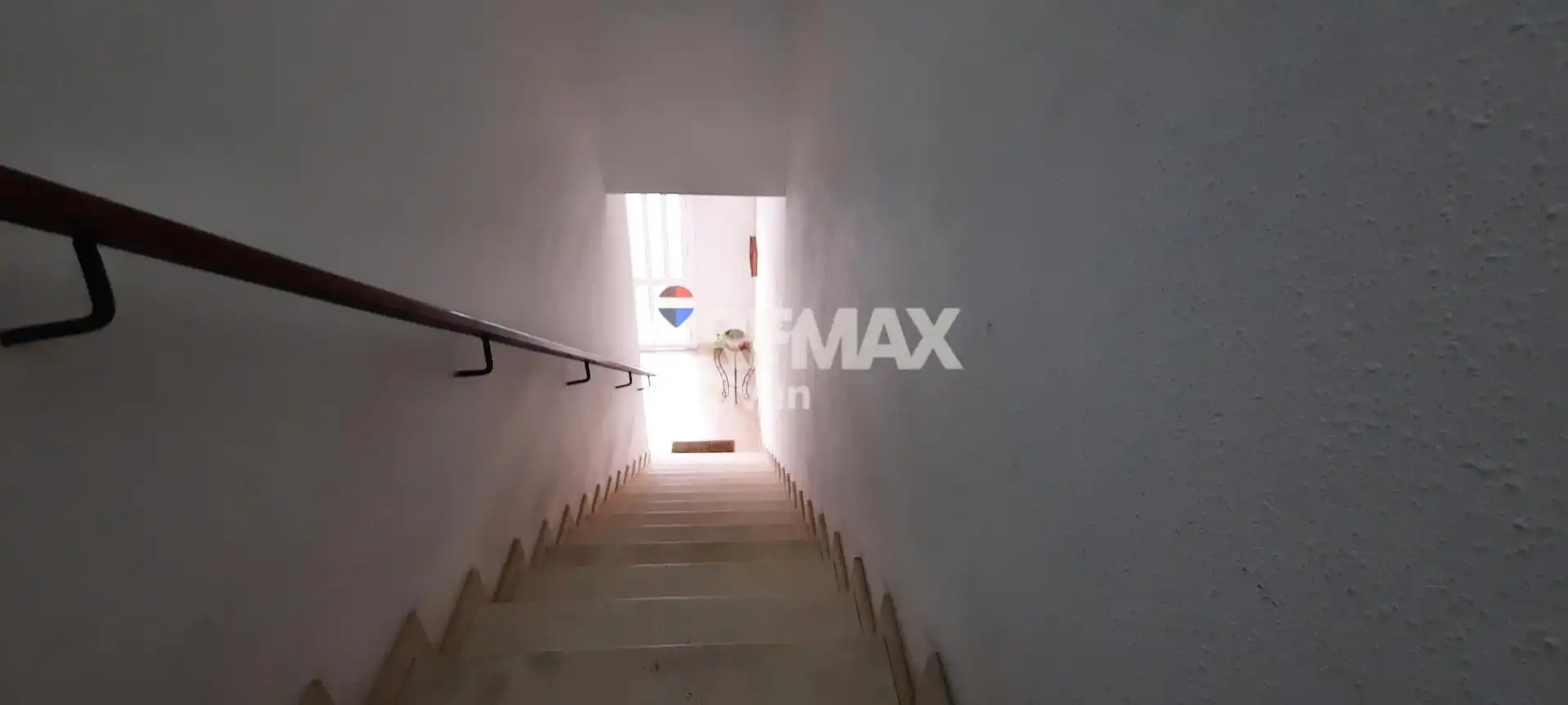 Casa adosada en venda en Vilanova i la Geltrú amb Aire condicionat, Jardí privat i Terrassa