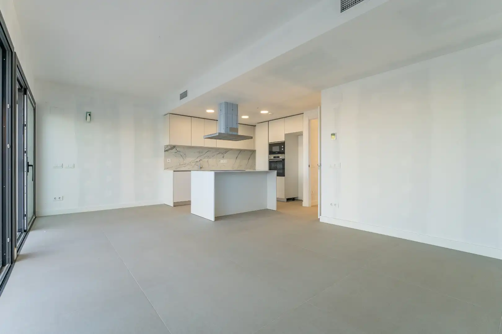 Cocina de Casa adosada en venta en Cambrils con Jardín privado, Piscina y Domótica