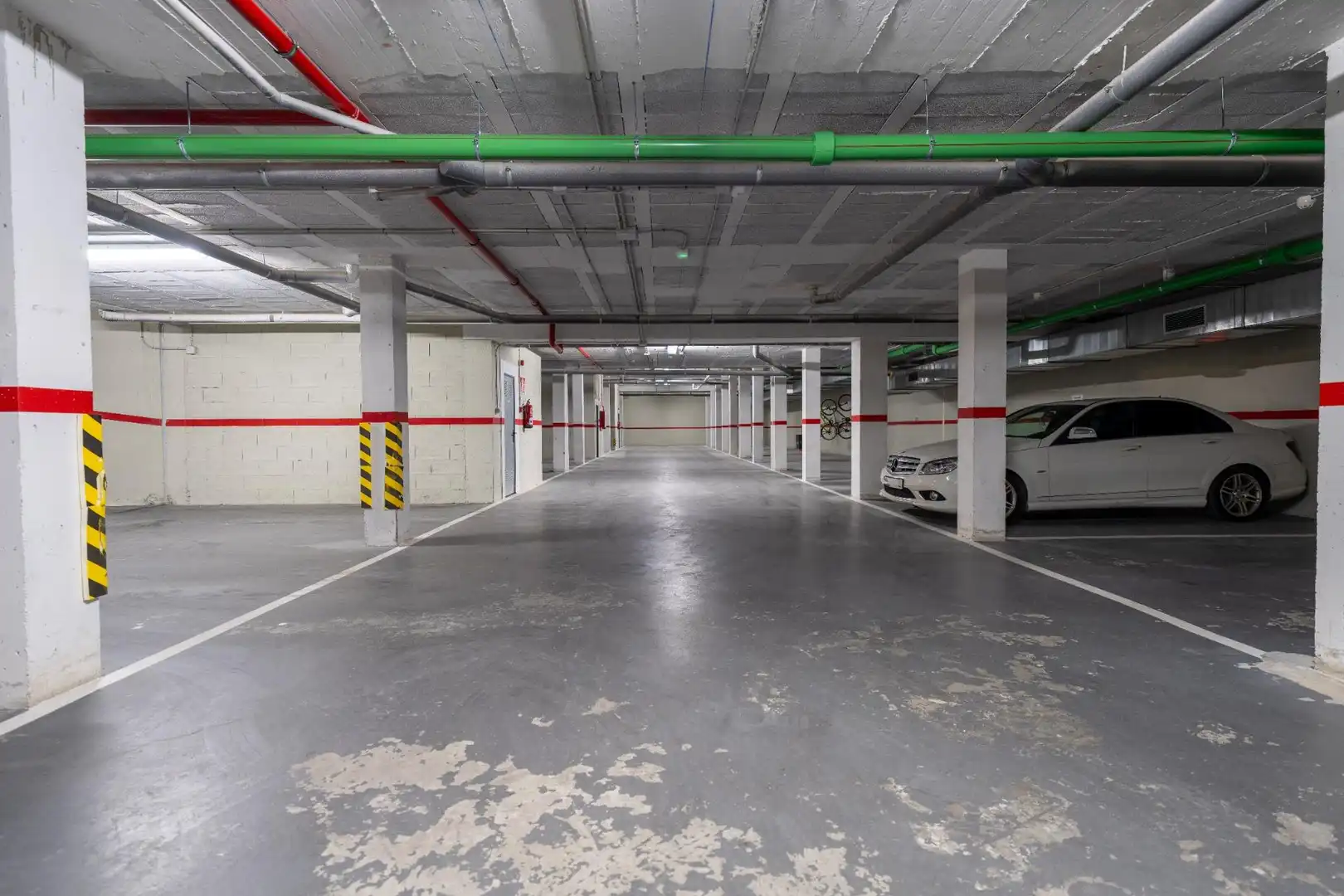 Parkplatz von Maisonette zum Verkauf in Mojácar mit Klimaanlage, Privatgarten und Terrasse