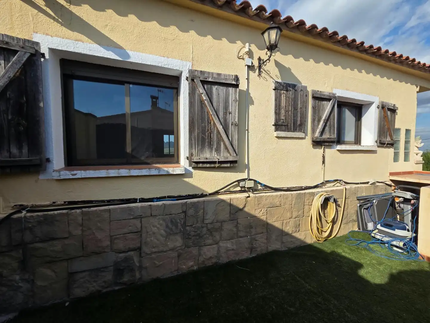 Vista exterior de Casa o chalet en venta en Esparreguera con Aire acondicionado, Calefacción y Jardín privado