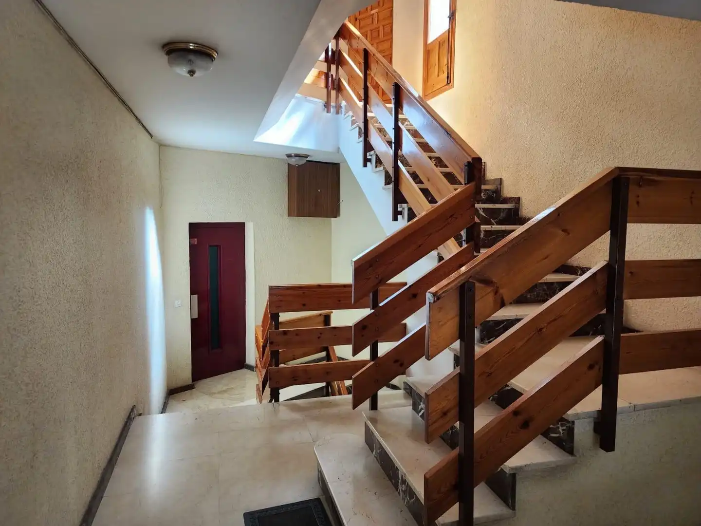 Wohnung zum Verkauf in Jaca mit Heizung, Terrasse und Abstellraum