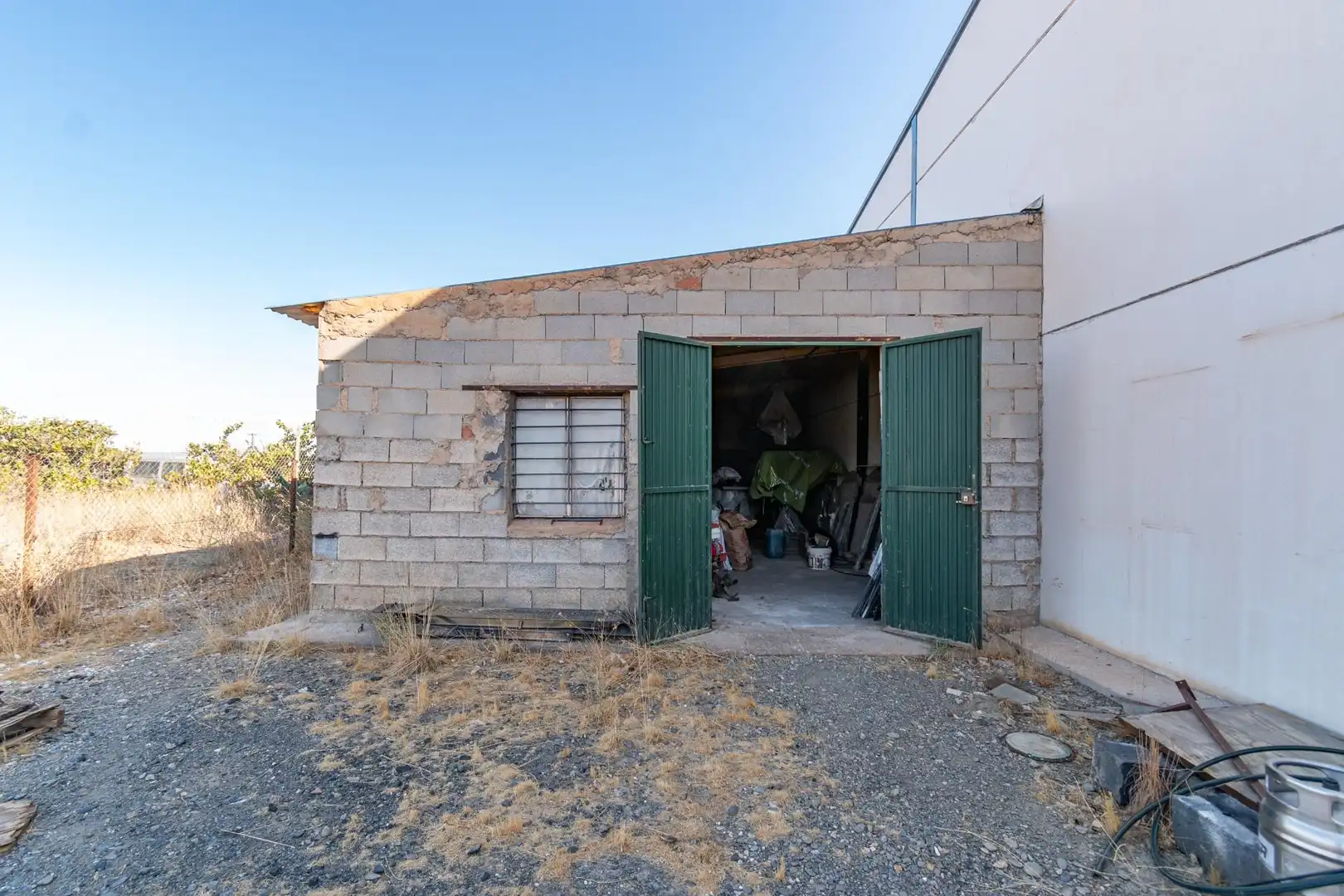 Vista exterior de Nave industrial en venta en Cogollos de Guadix