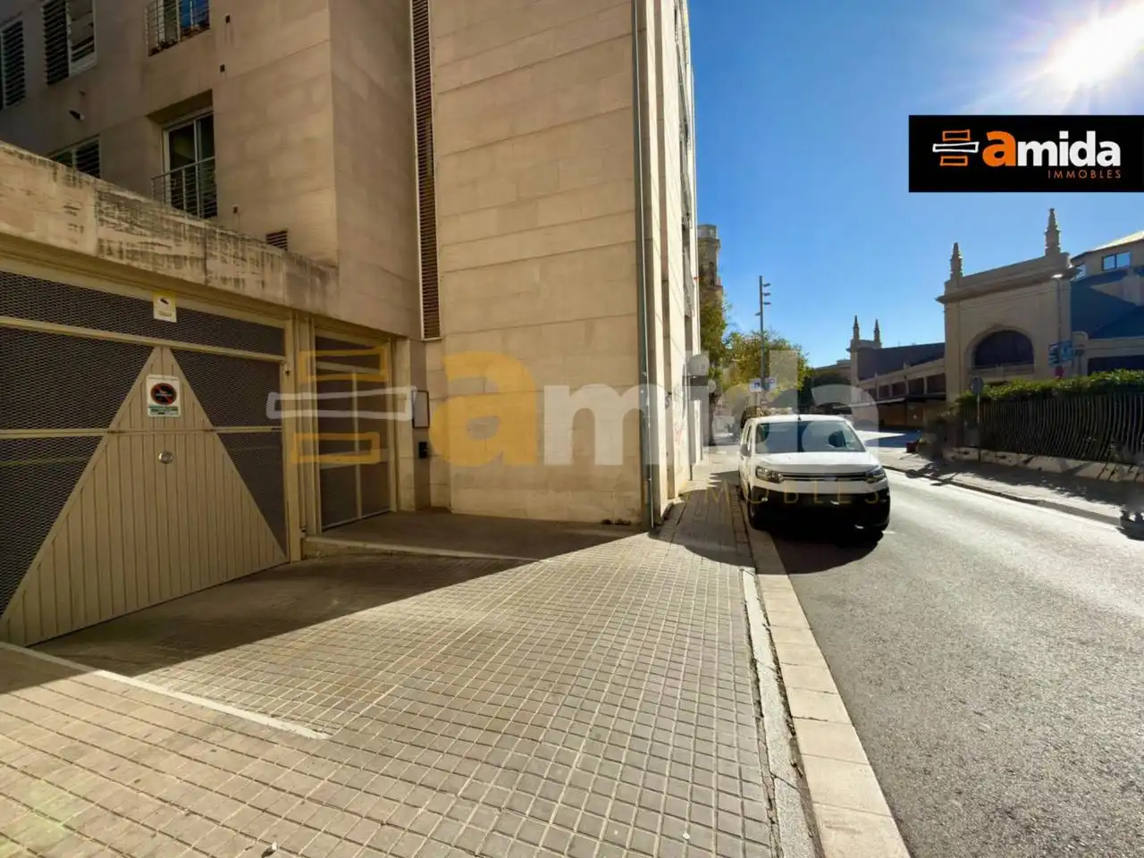 Einzelparkplatz mit Aufzug zur Miete in Centre - Sant Oleguer