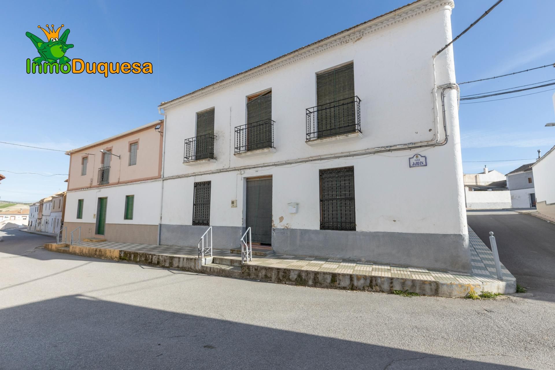 Vista exterior de Casa o xalet en venda en Chimeneas amb Terrassa