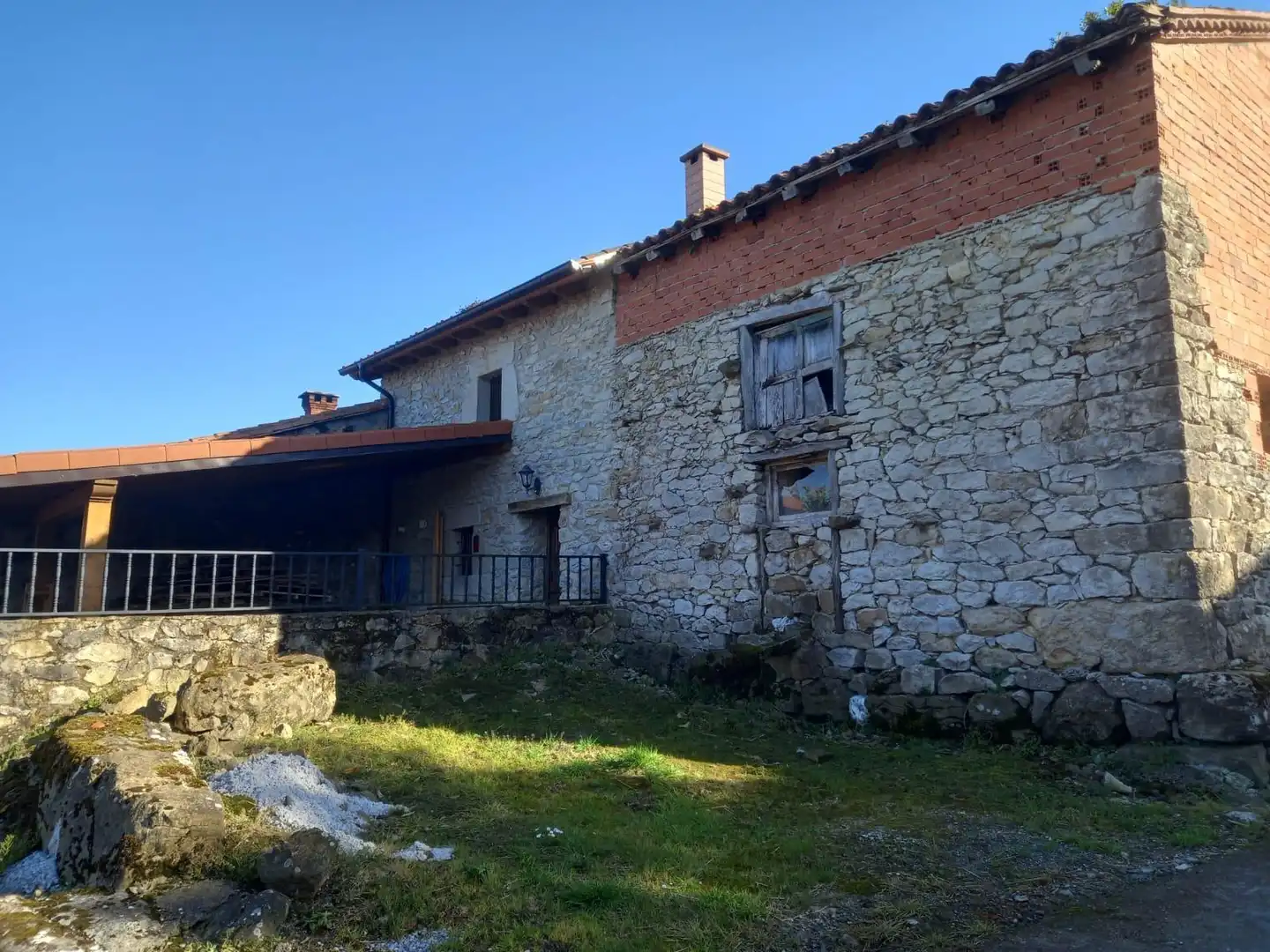 Vista exterior de Casa o chalet en venta en Valdáliga con Jardín privado