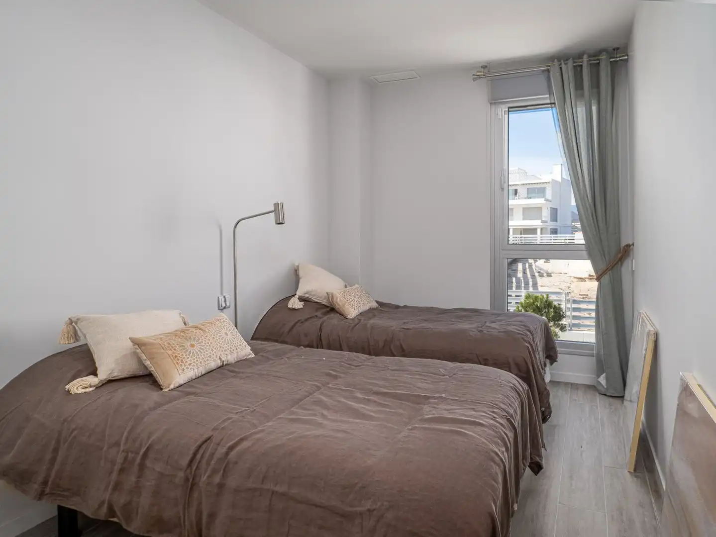 Habitación de Ático de alquiler en Estepona con Aire acondicionado, Terraza y Trastero