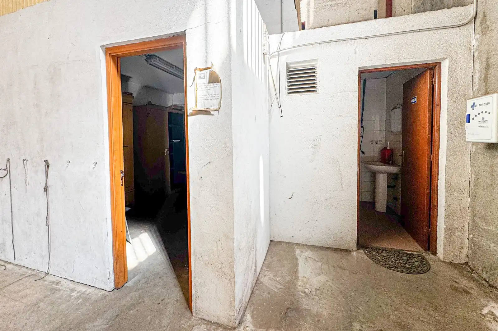Industrial buildings for sale in Almería