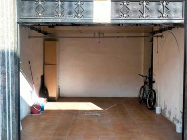 Einzelparkplatz zur Miete in Calle ZUJAR