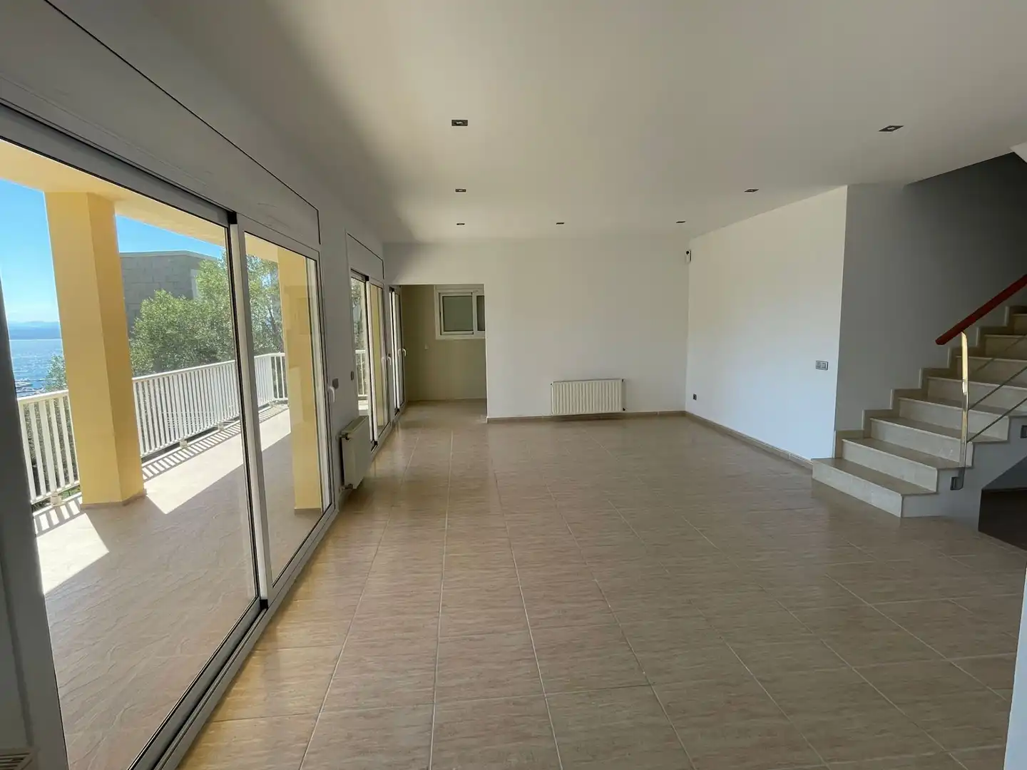 Sala de estar de Casa o chalet en venta en Roses con Calefacción, Jardín privado y Terraza