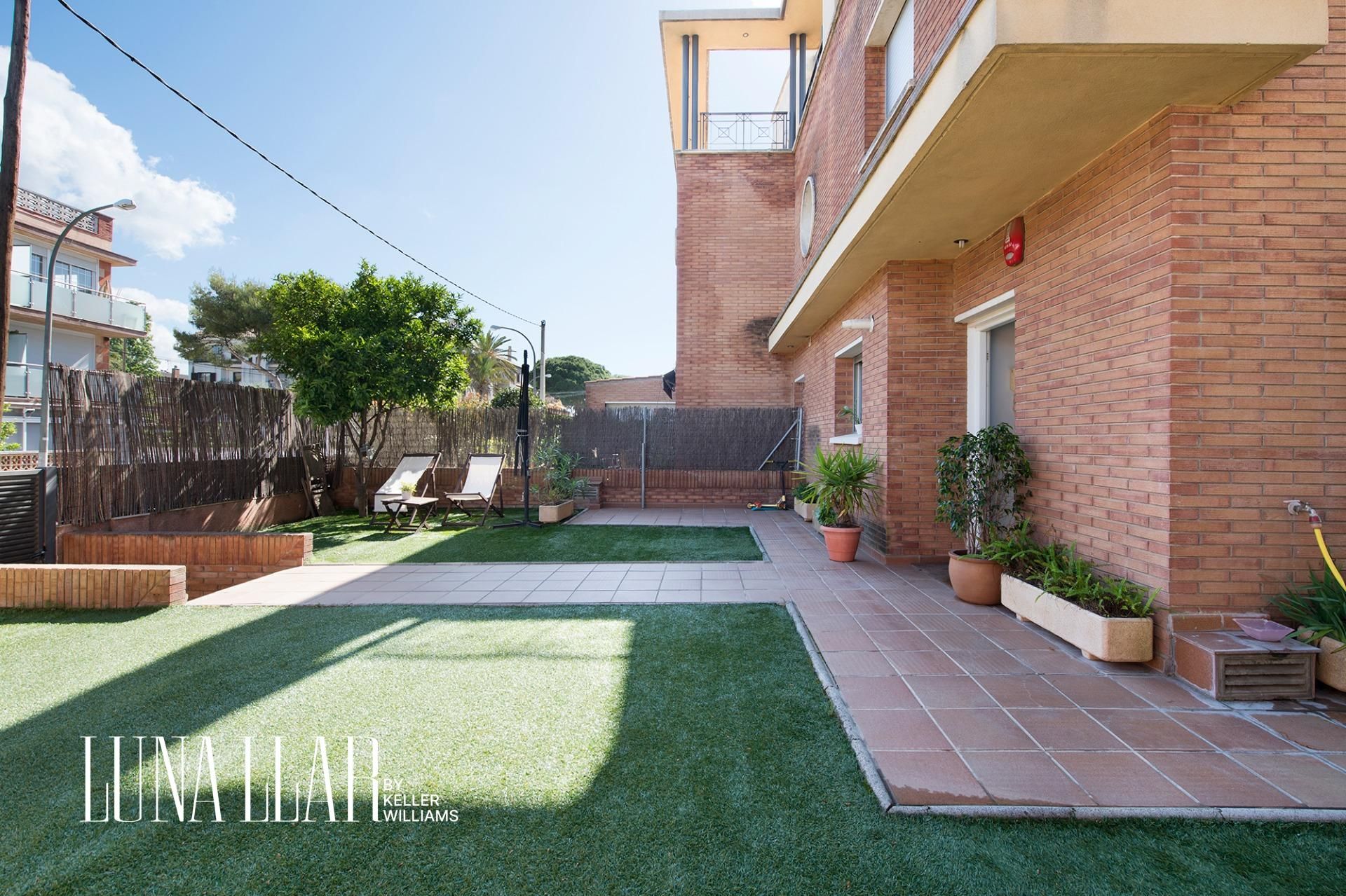 Single-family semi-detached for sale in La Pineda