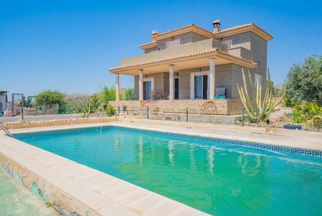 Casa-chalet en Venta en  ARBOLES DE LOS en Moralet