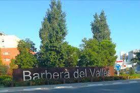 Vista exterior de Pis en venda en Barberà del Vallès amb Calefacció