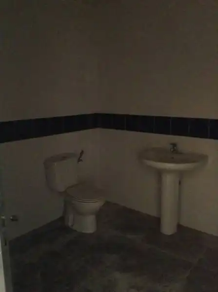 Badezimmer von Geschaftsraum zum Verkauf in Cartagena