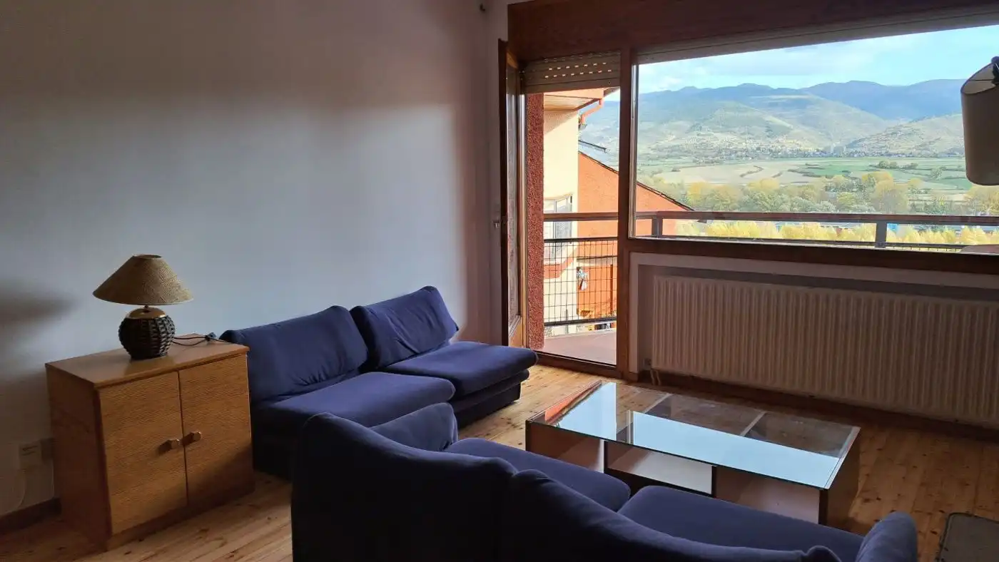 Apartment with terrace to rent in Carrer Moixeró 2, imagen 2