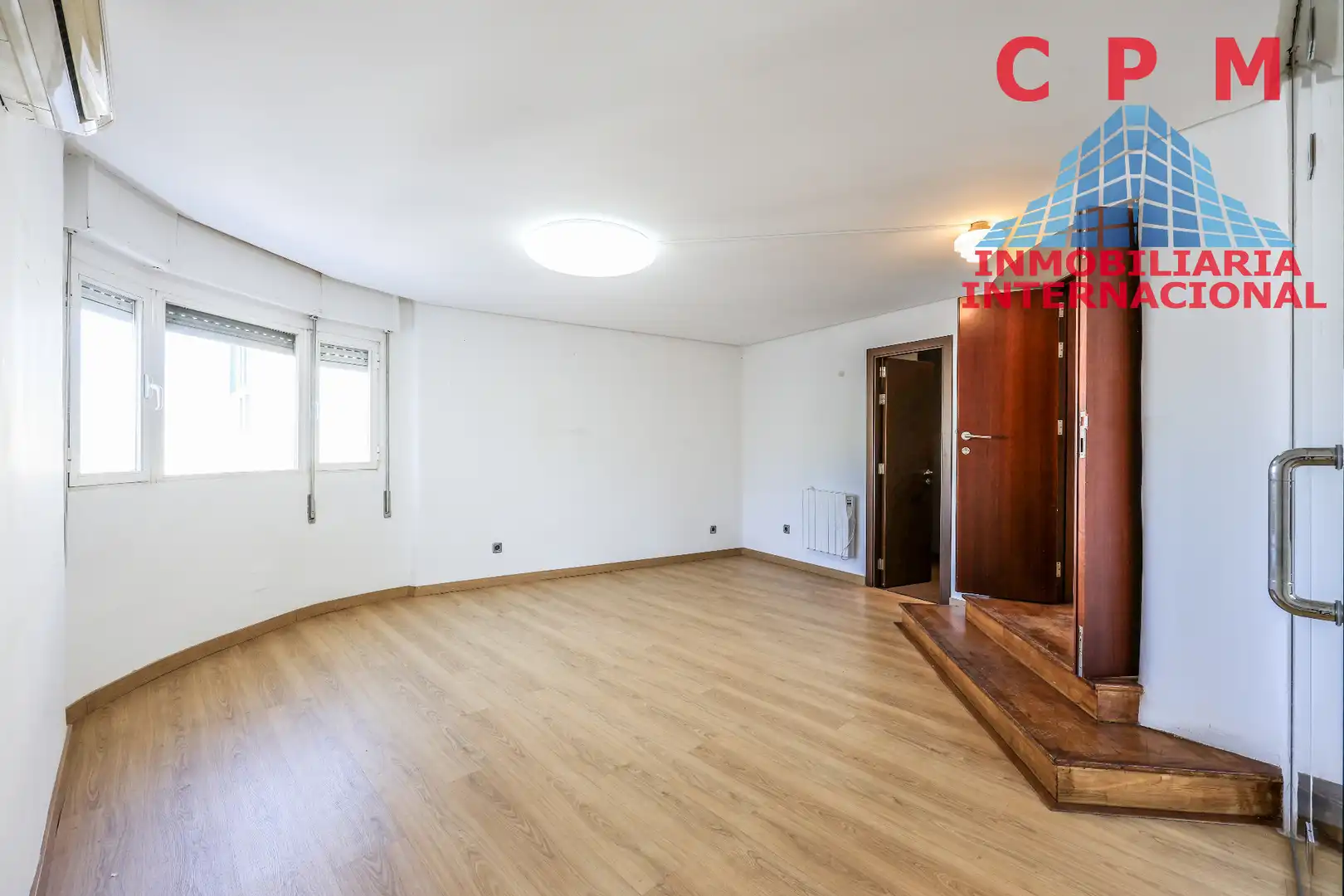 Sala d'estar de Oficina de lloguer en Madrid amb Aire condicionat, Calefacció i Terrassa