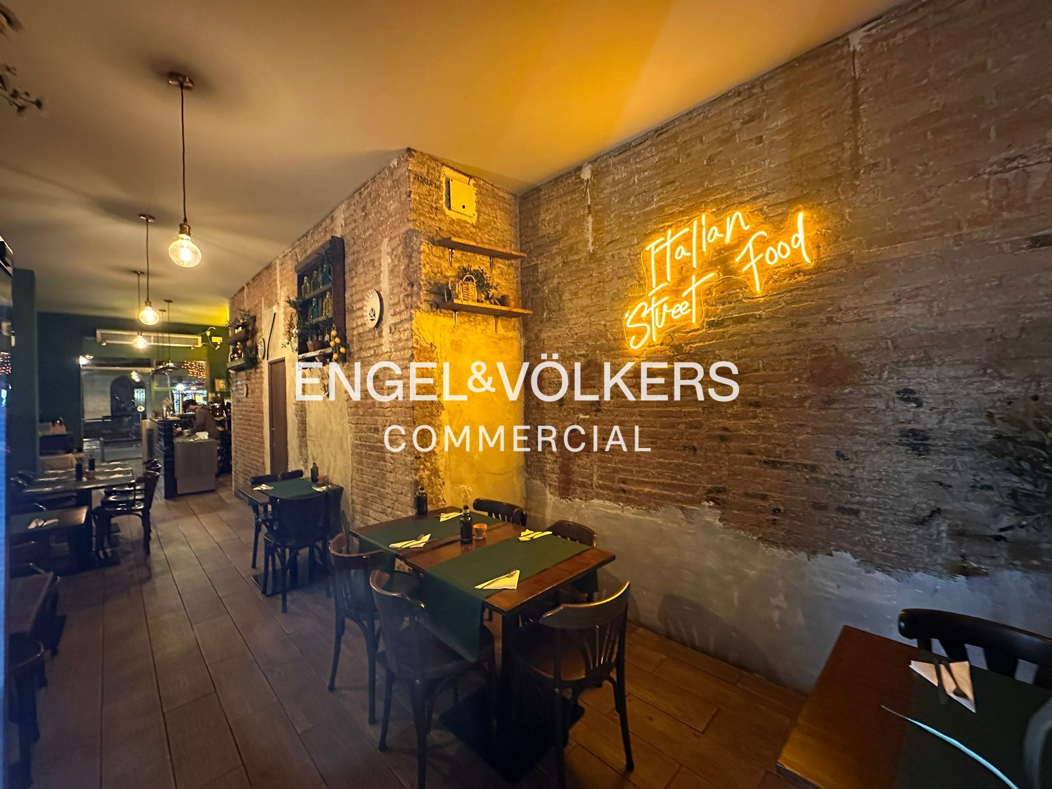 Local de lloguer en  Barcelona Capital amb Terrassa