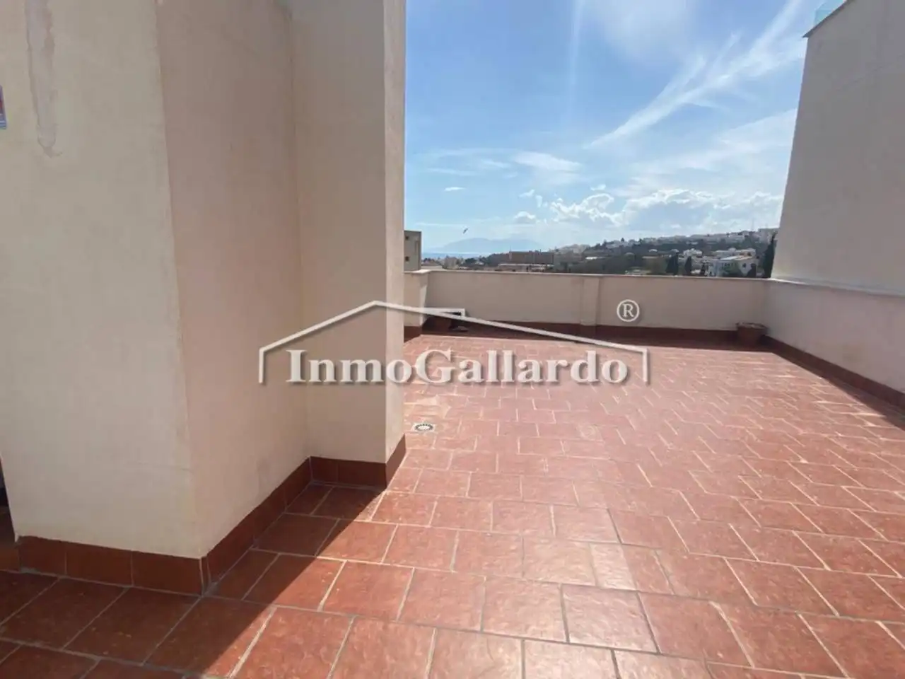Terrasse von Dachboden zum Verkauf in Rincón de la Victoria mit Klimaanlage, Terrasse und Abstellraum