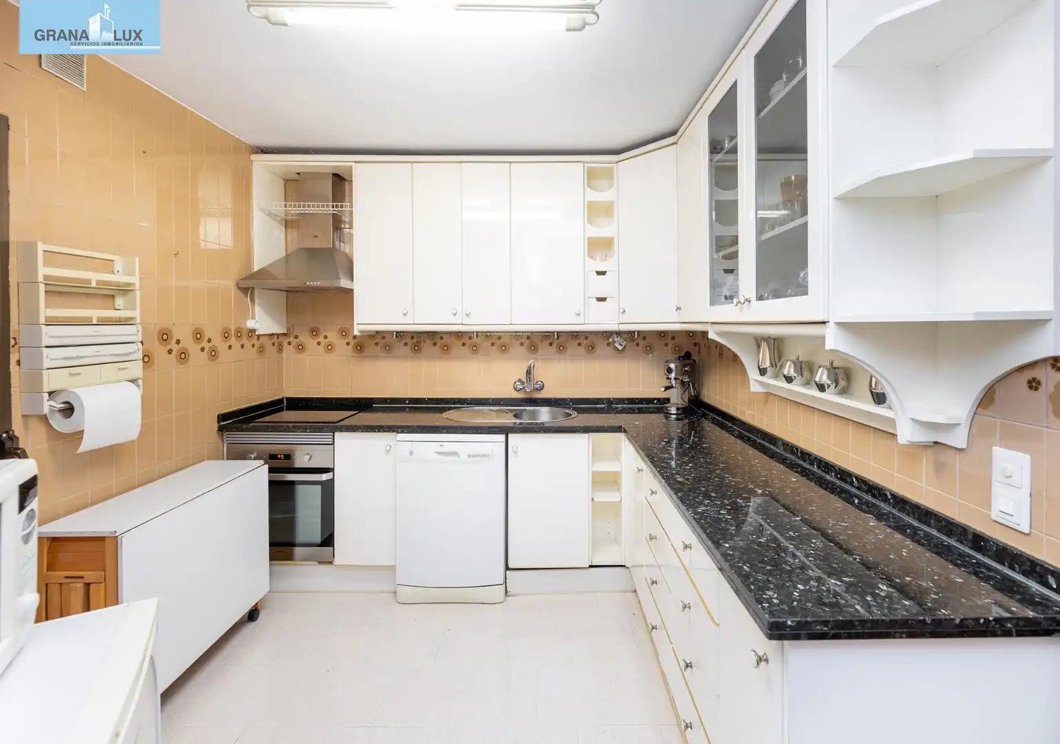 Flat with terrace for sale in Calle Tejeiro, imagen 10