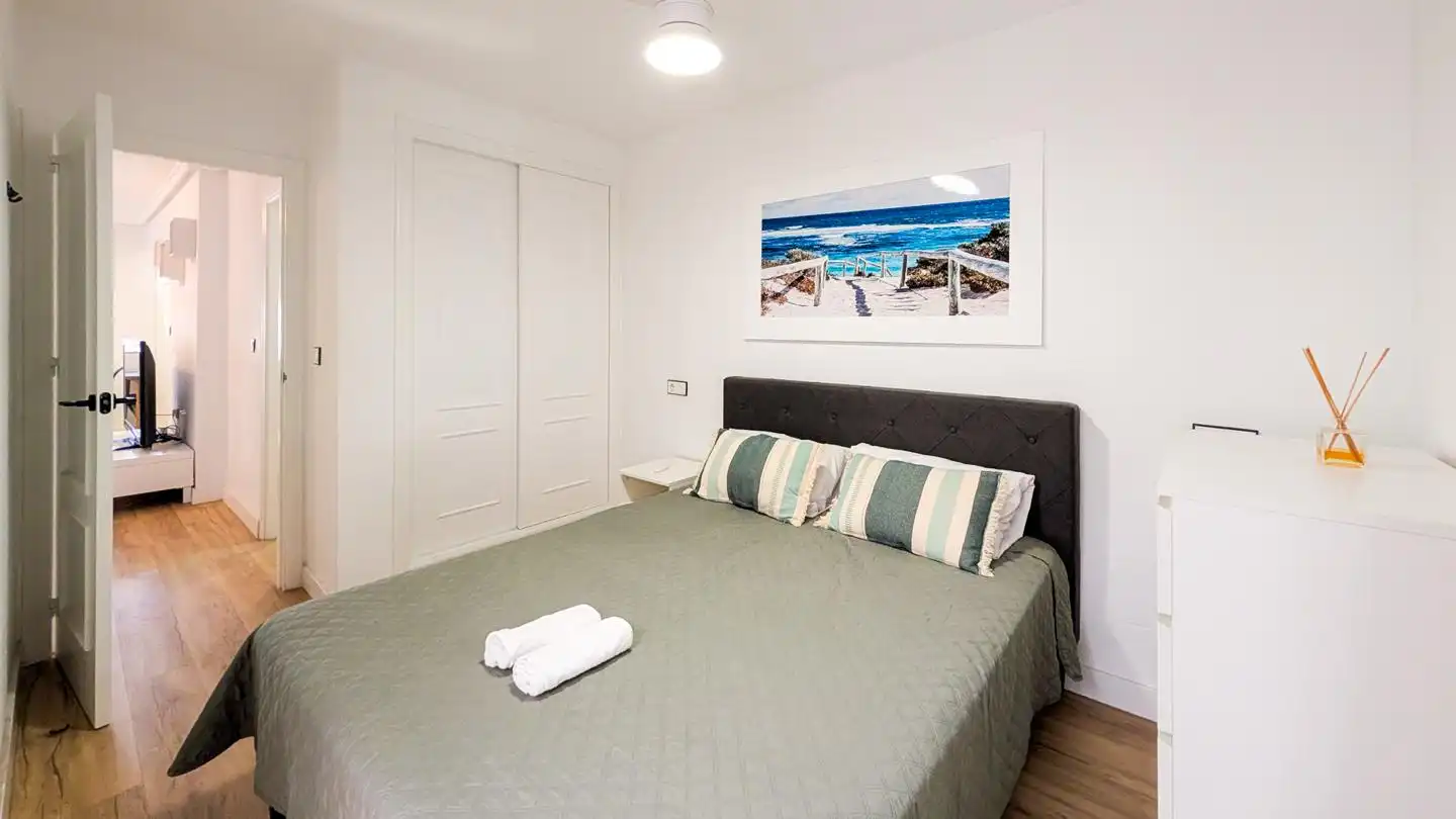 Habitación de Casa adosada en venta en Santa Pola con Terraza, Piscina y Piscina comunitaria