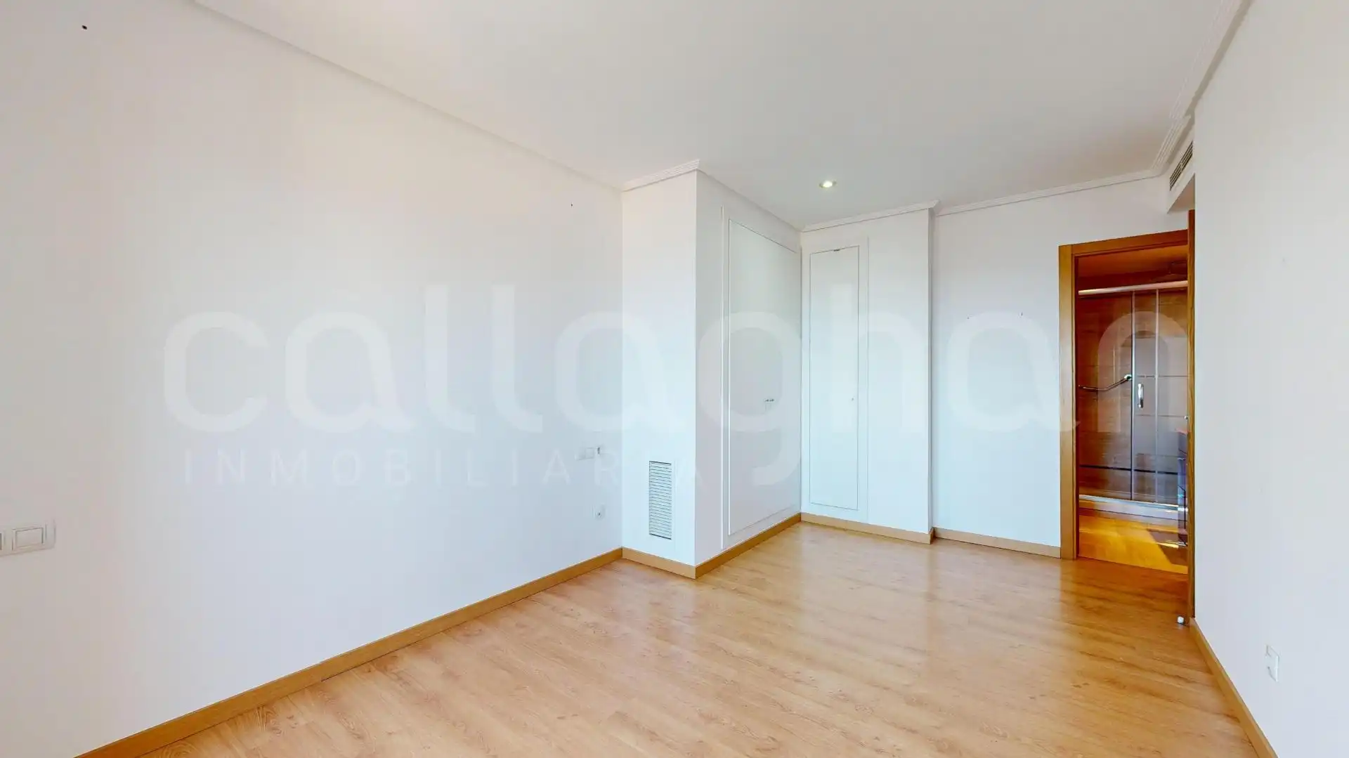 Habitación de Ático en venta en Alboraya con Aire acondicionado, Jardín privado y Terraza