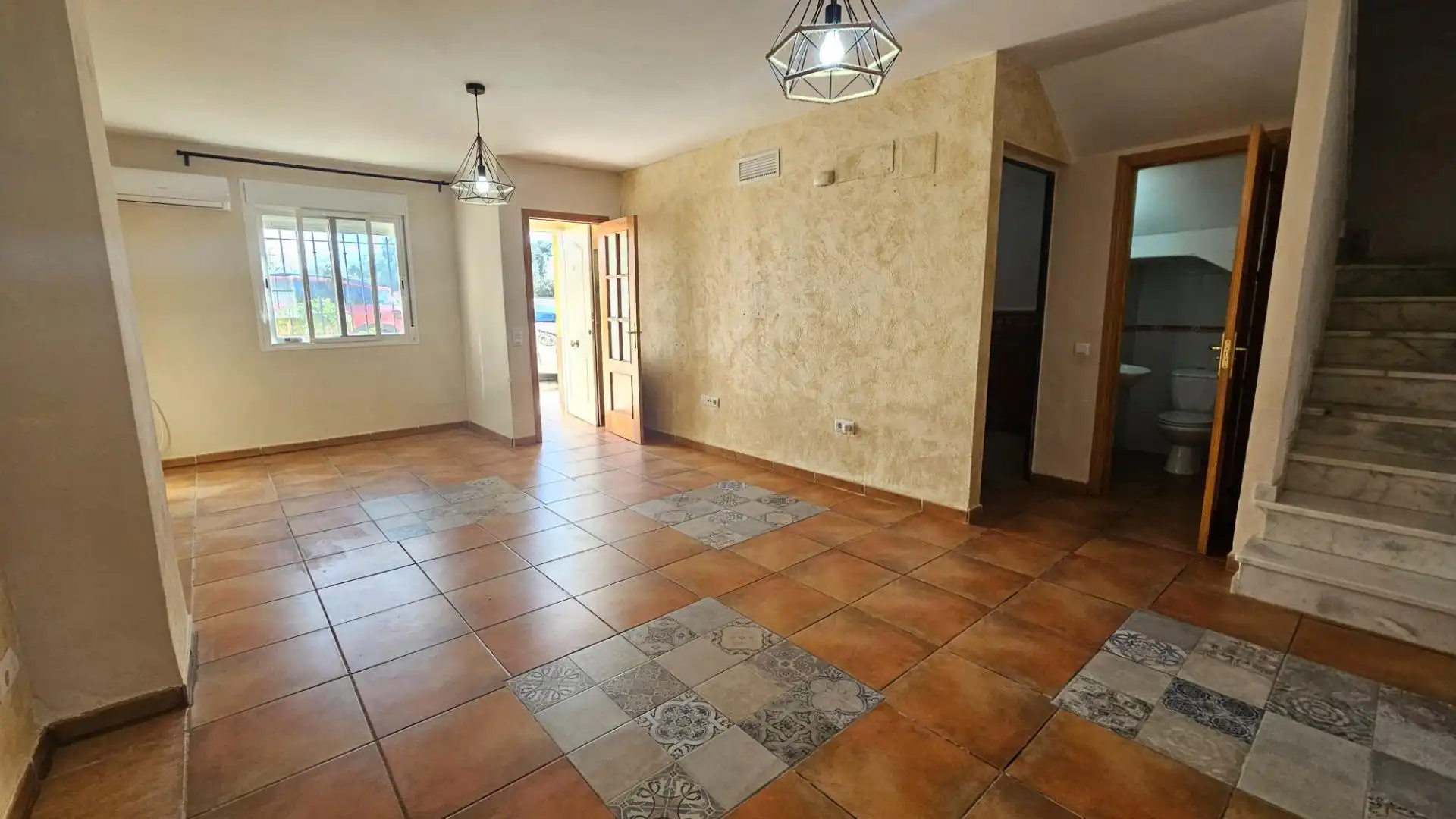 Maison mitoyenne avec terrasse à vendre à Barrio Aulagar