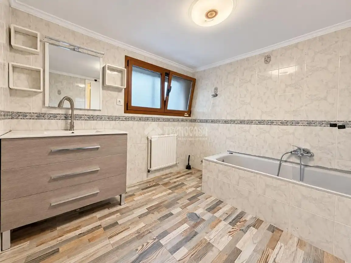 Baño de Casa o chalet en venta en Camarma de Esteruelas, Madrid