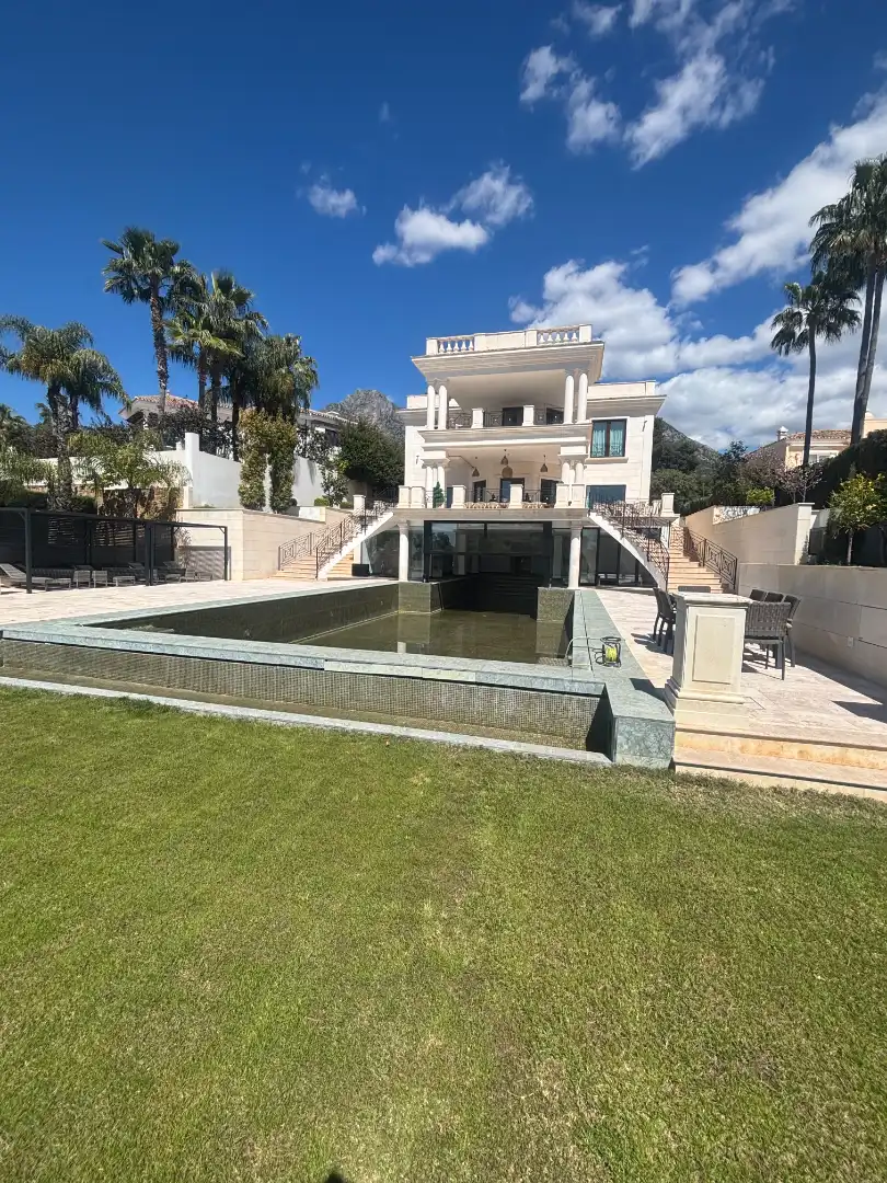 Chalet con terraza en venta en Lugar Urbanizacion Sierra Blanca 110, imagen 5