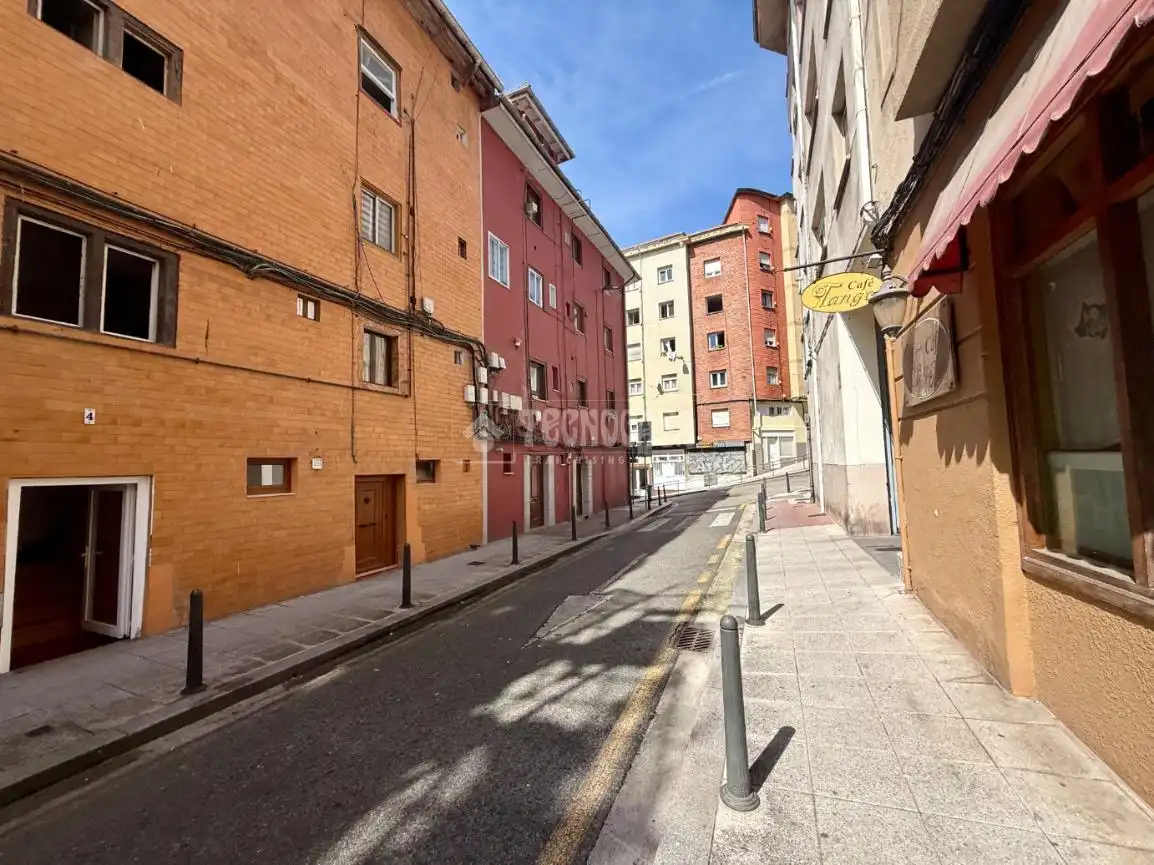 Vista exterior de Piso en venta en Santander con Calefacción