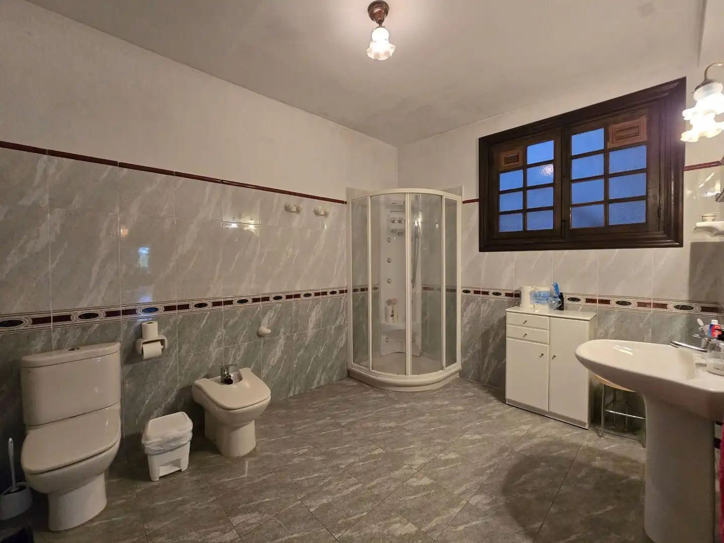 Baño de Casa o chalet en venta en Villaviciosa con Calefacción y Jardín privado