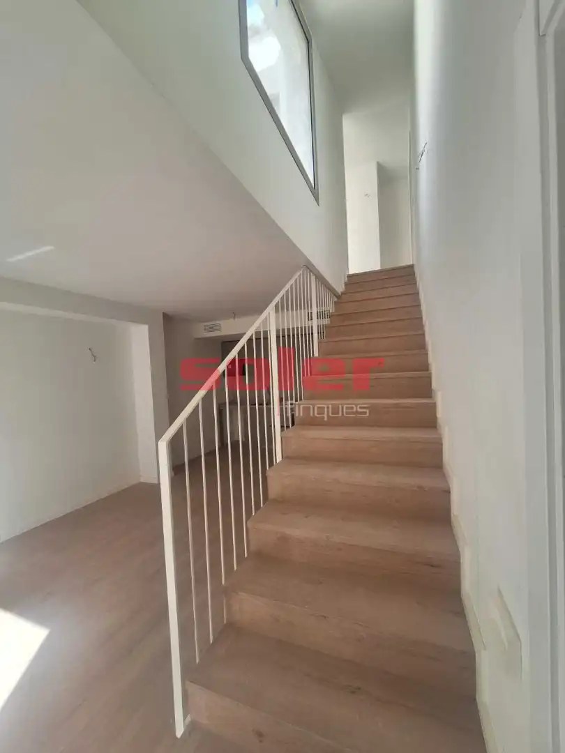 Dúplex con ascensor en venta en Carrer del Castell, imagen 8