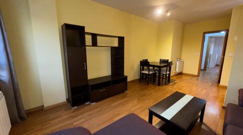 Foto 5 de Apartamento de alquiler en Avenida Cemba, 93, Flores de Sil - La Placa, Ponferrada