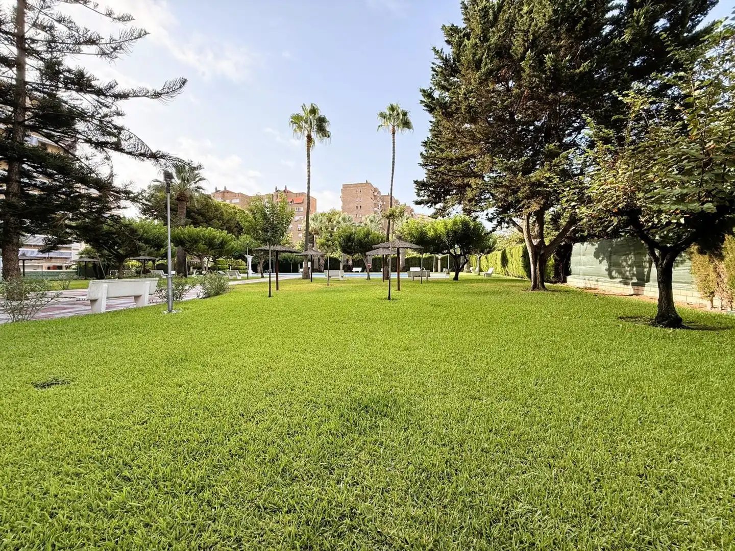 Jardí de Pis en venda en Alicante / Alacant amb Aire condicionat, Calefacció i Terrassa