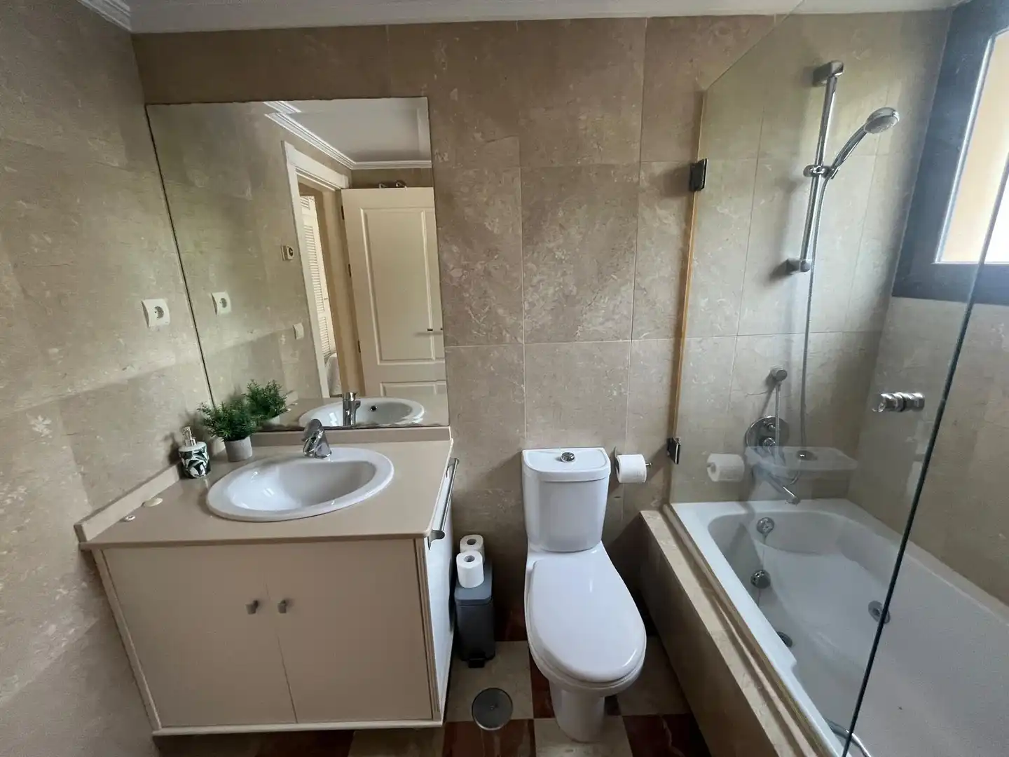 Pis de lloguer a Ribera del Paraiso, 5, Puerto de Sotogrande - La Marina