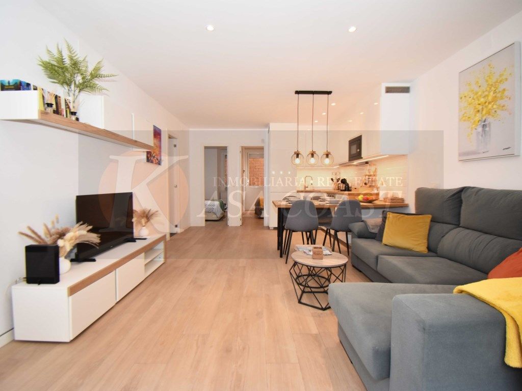 Living room of Flat for sale in Fuengirola  with Air Conditioner, Terrace and Furnished