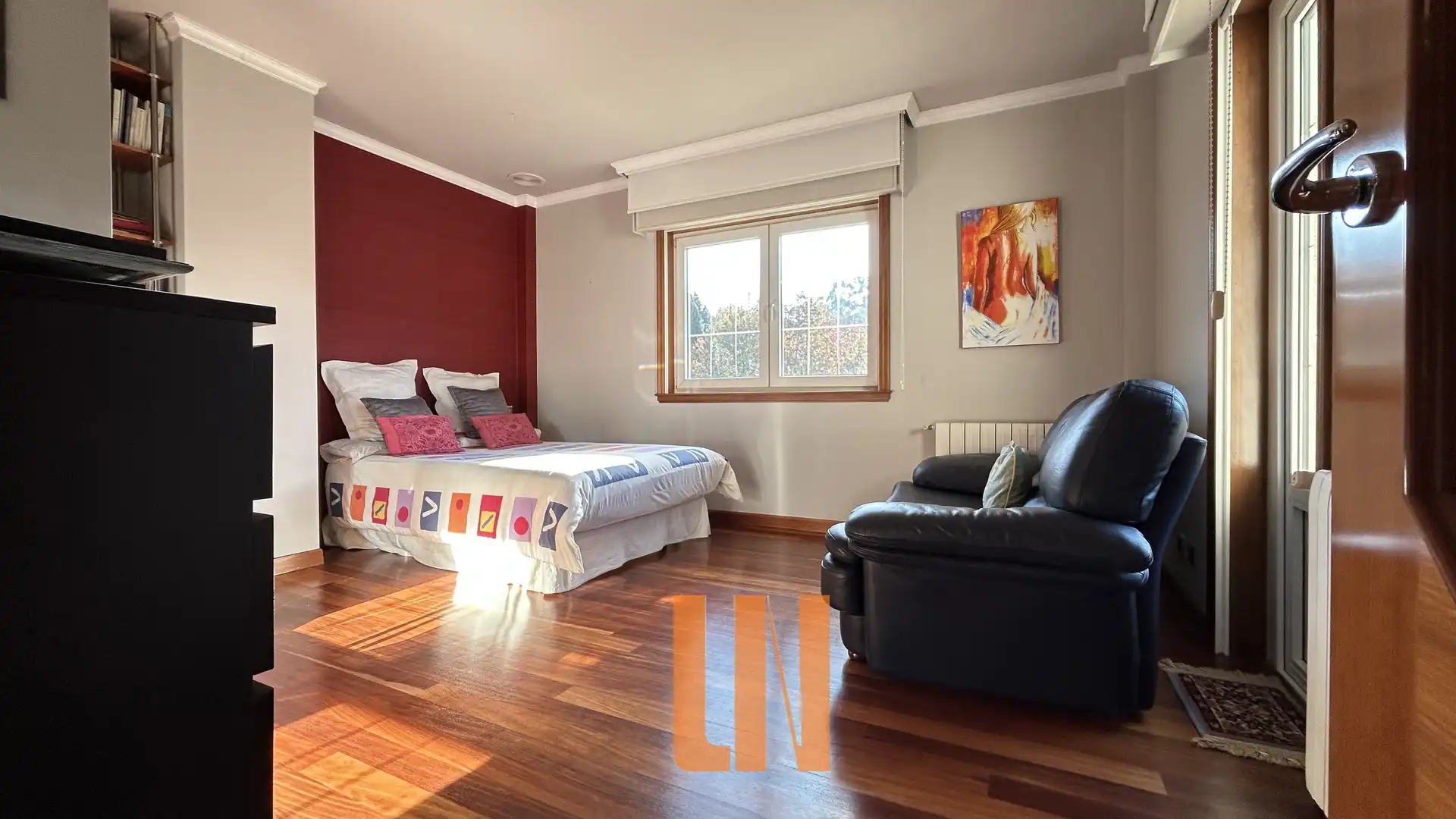 Dormitori de Casa o xalet en venda en Oleiros amb Calefacció, Jardí privat i Parquet