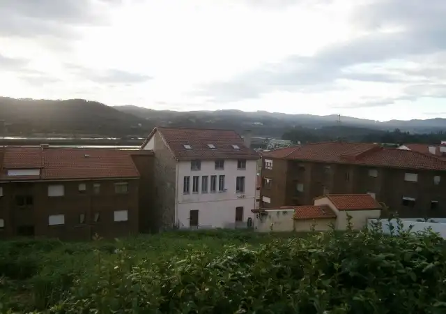 Vista exterior de Local en venta en Muros de Nalón