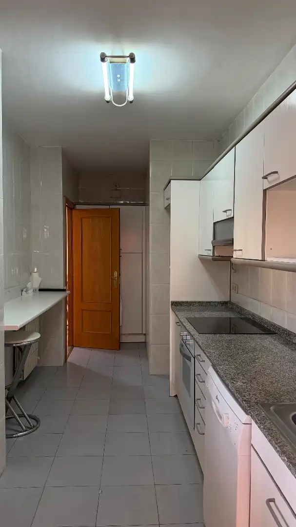 Küche von Wohnung zum Verkauf in Figueres mit Klimaanlage, Heizung und Möbliert