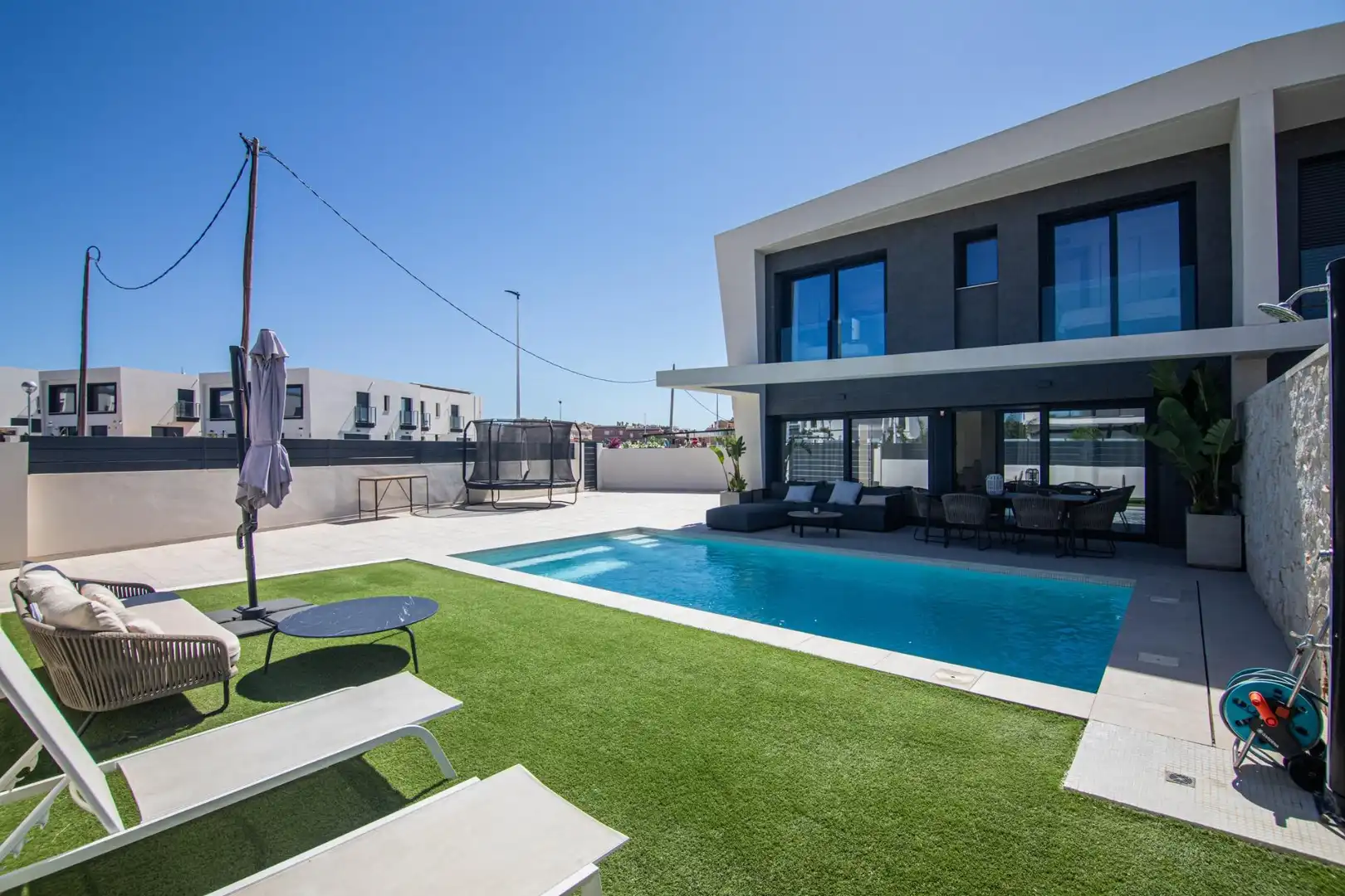 Piscina de Casa o xalet de lloguer en Santa Pola amb Aire condicionat, Calefacció i Jardí privat