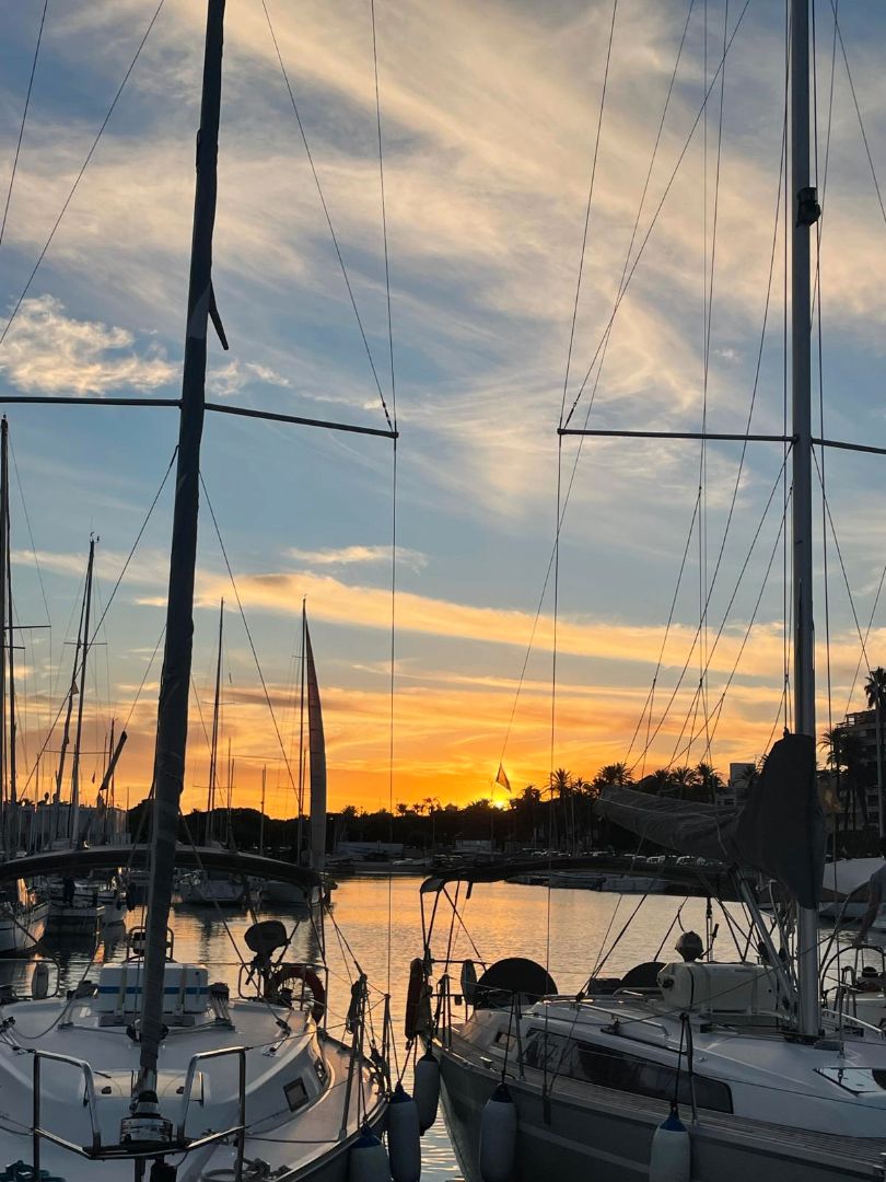 Vista exterior de Apartamento en venta en Vilanova i la Geltrú con Calefacción, Terraza y Amueblado