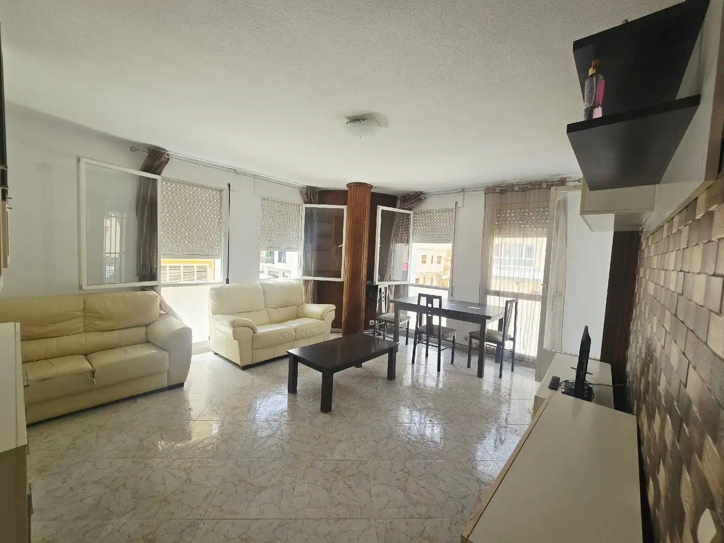 Sala de estar de Piso en venta en Garrucha con Aire acondicionado, Terraza y Piscina